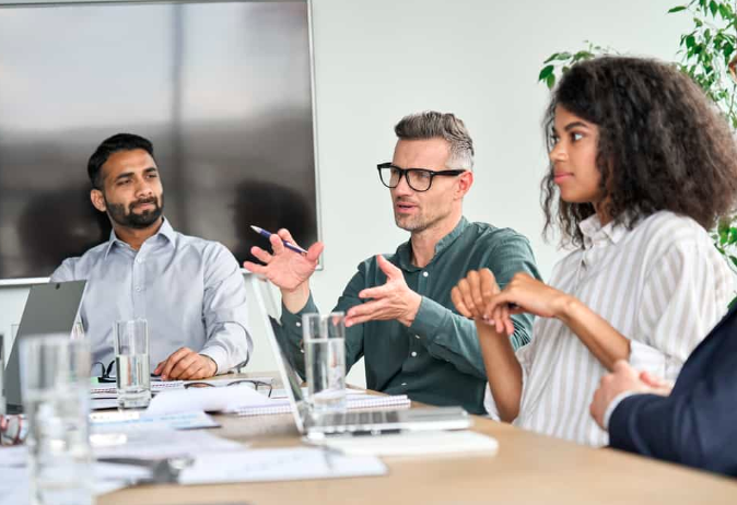 salesevolution's tweet photo. Spice Up Your Sales Team Meetings With These Five Topics https://t.co/OtDaDQSgPY

#sales #salesteam #salestips https://t.co/Y7hfTANaWU