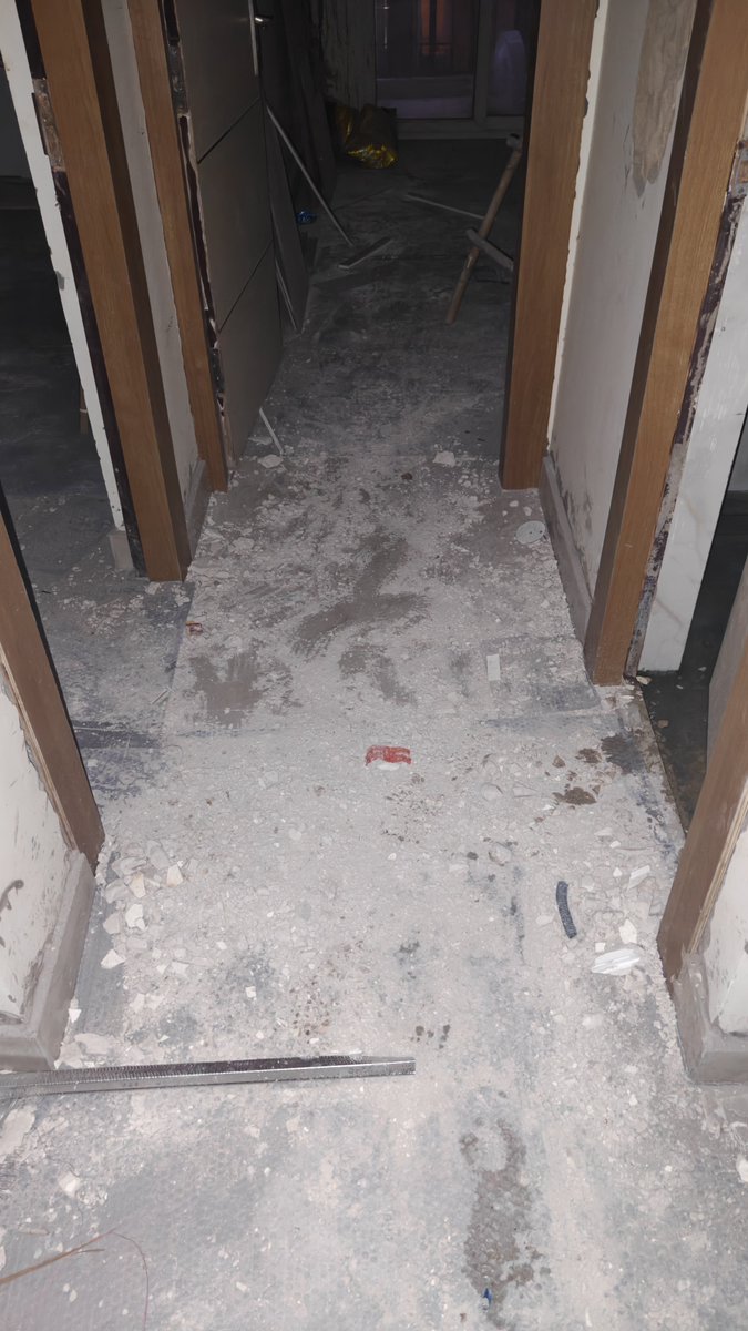 SinhaRahul3365's tweet photo. @siddmotghare @DC_DesignCafe Working without any protection water lock in my house ,after multiple call no one visited the site https://t.co/dzRnAFEyF1