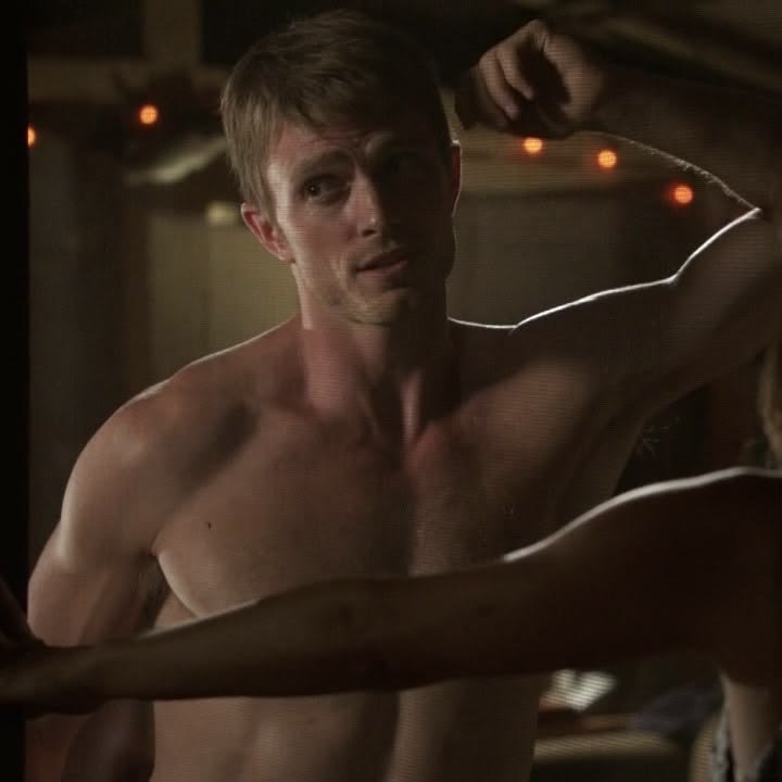 jnkpiastri's tweet photo. shirtless wilson 👄 https://t.co/ERNM2rxZSk