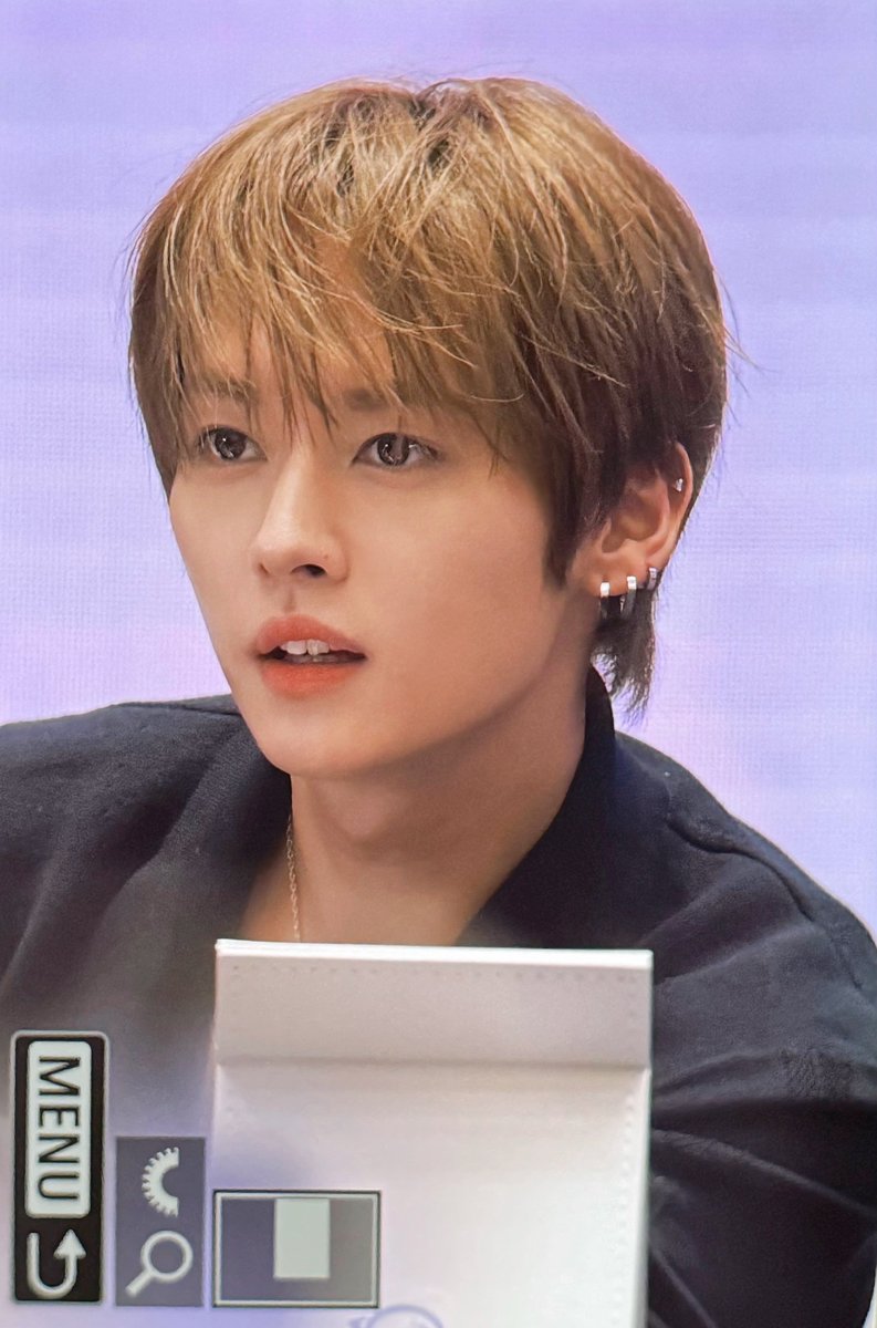 kissitbetter_98's tweet photo. 261016 starriver 1.0 잘생기셧다..
#리노 #Straykids https://t.co/kgtr44Tegd