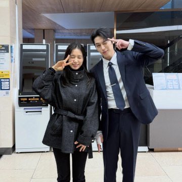 Greyjooo's tweet photo. Asupan baru, jiwa shipperku menggelora😌☺️😚😚

#leejooahn #이주아 #ahneunjin https://t.co/JpzoxrQRyT