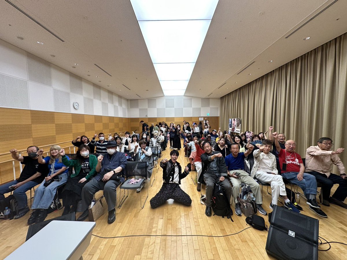 kanadehinoura's tweet photo. 本日「愛知DE演歌VOL6」開催させて頂きました♪お越しくださいました皆さま✨ #奥沢奈央 さん #平松賢人 さん #東京力車 さん
音響協力 #カラオケエース さん
前歌 #松井洋 さん　
販売 #ミュージックブース文化堂 さん
取材 #歌の手帖 #たくみん さん
#日本クラウン さん
ありがとうございました♡ https://t.co/wZcYYFDGt1