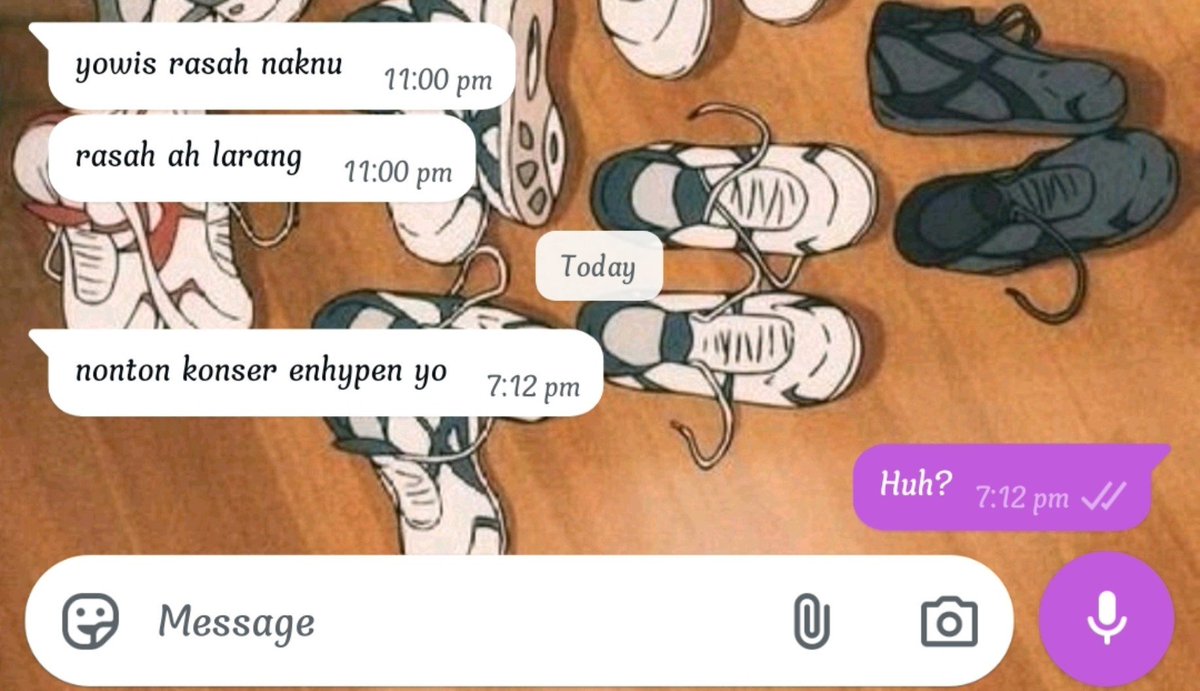 eternityunm's tweet photo. tebak-tebakan chat dari my sis. ini pertanyaan, pernyataan apa ajakan? 

apa banget tiba-tiba konser enha https://t.co/kbxPIMT5Gl