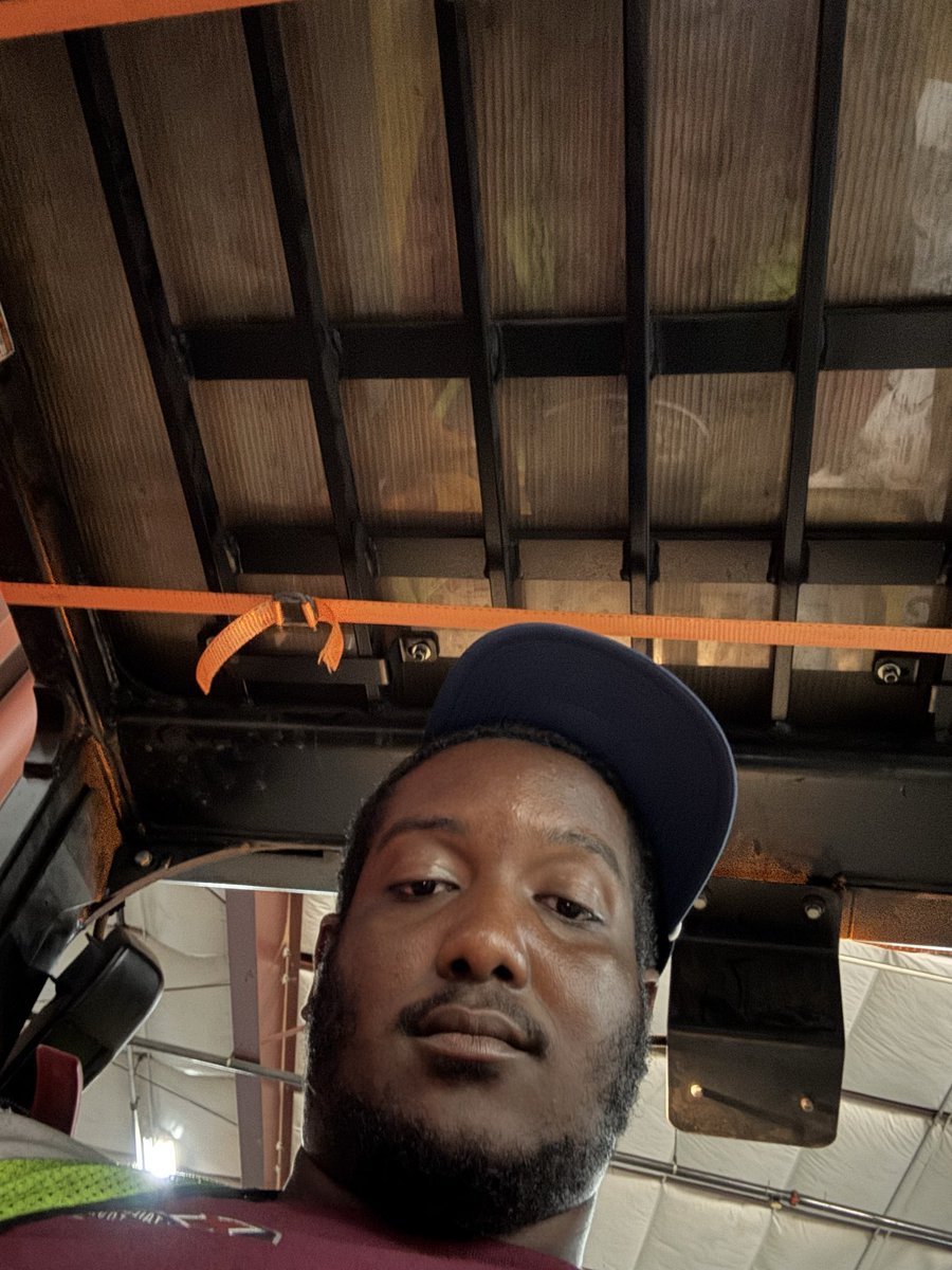 MeechVsMeechie's tweet photo. Just Sum To Post https://t.co/z38HhoK0JS