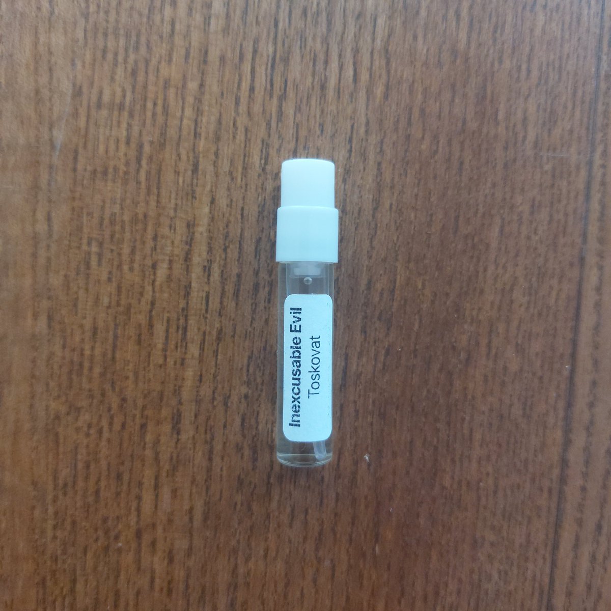 DirgeMary's tweet photo. Look at what just came in the mail. A niche perfume sample! Now mommy needs a sub that'll buy her the full bottle. Mommy needs to smell nice for you!

#findom #trans #tgirl #nsfwtwt https://t.co/DOQnKPZhgN