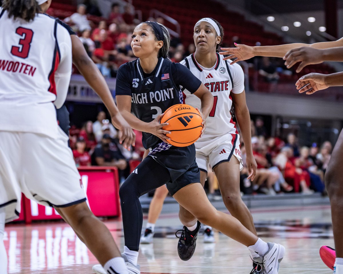 HPUWBB's tweet photo. Happy Birthday Rylee!! 🥳

#GoHPU x #FamilyFunWin https://t.co/eGWQGz8URi