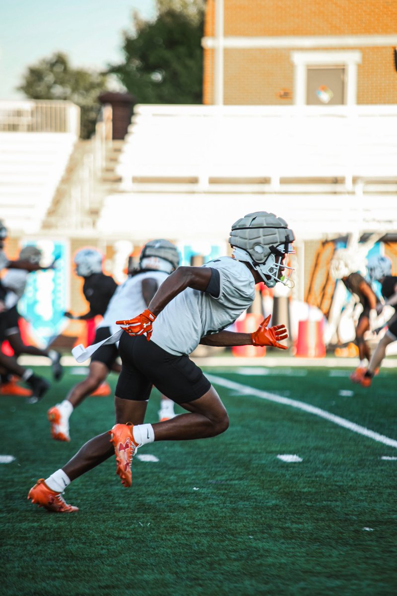 MercerFootball's tweet photo. prepared ✔️

#ATTACK https://t.co/3Xf5fbBJsS