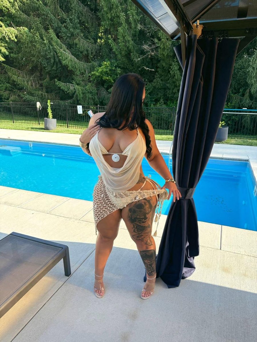 wht13l0rd's tweet photo. Such a lovely day but also lonely and bored anyone to hangout with????? 🥰
#california #miami #virałpost #ForYouUSA #usa #view #foryou #fypviral fyp https://t.co/VGDKMXZziU