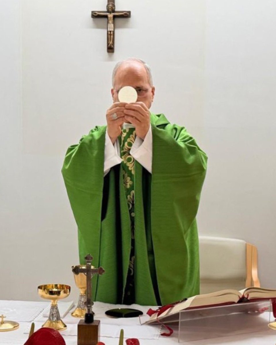MichaelPTKelly's tweet photo. The Holy See has just released photographs of the Holy Father, Pope Leo XIV, offering the Holy Sacrifice of the Mass in his room in Rome’s Gemelli Hospital this morning. Please continue to pray for him. https://t.co/3DHvOY957o