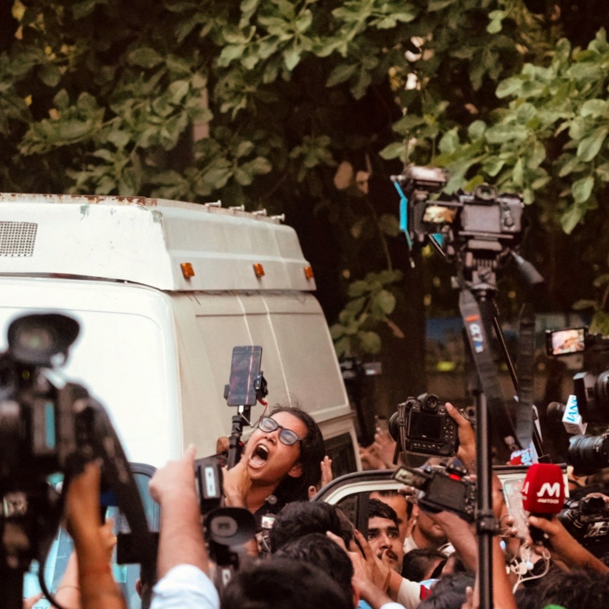neha_aisa's tweet photo. Where has Neha been taken alone?

This is not a detention! This is an abduction! https://t.co/N8IR8YuGJQ