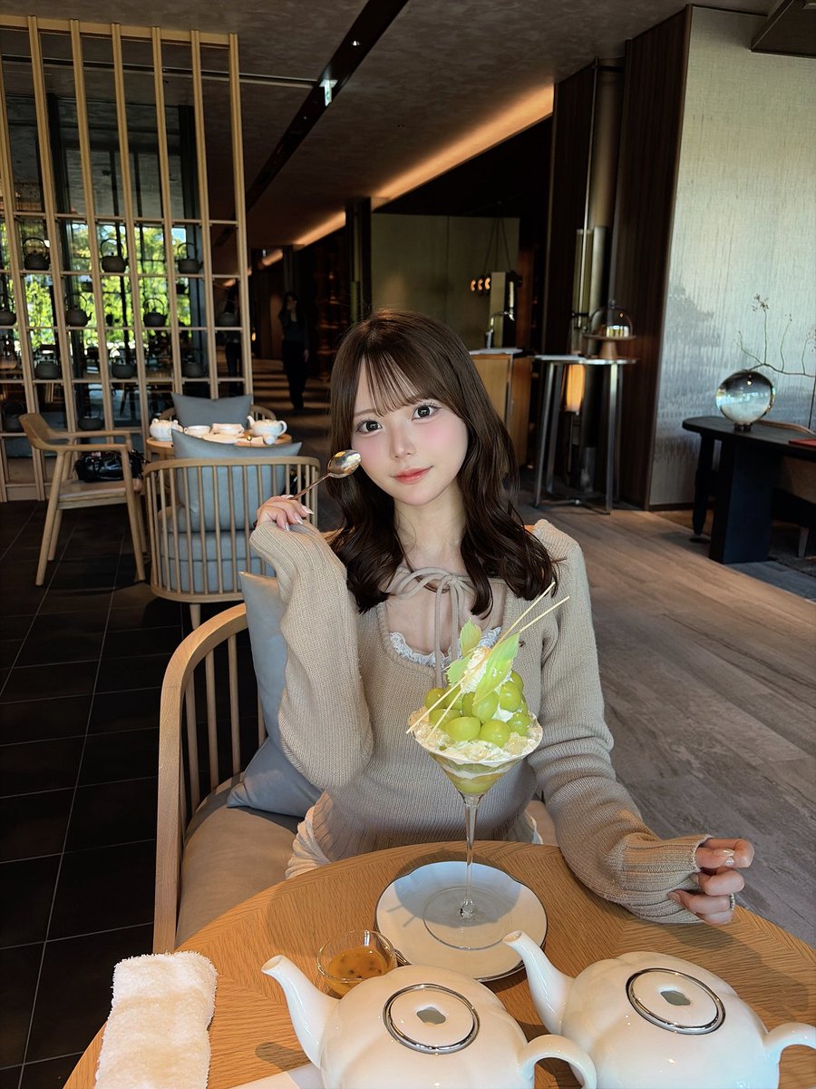 89tamu_'s tweet photo. デュシタニのマスカットパフェ🍨💕💕 https://t.co/RxXjzyWFlX