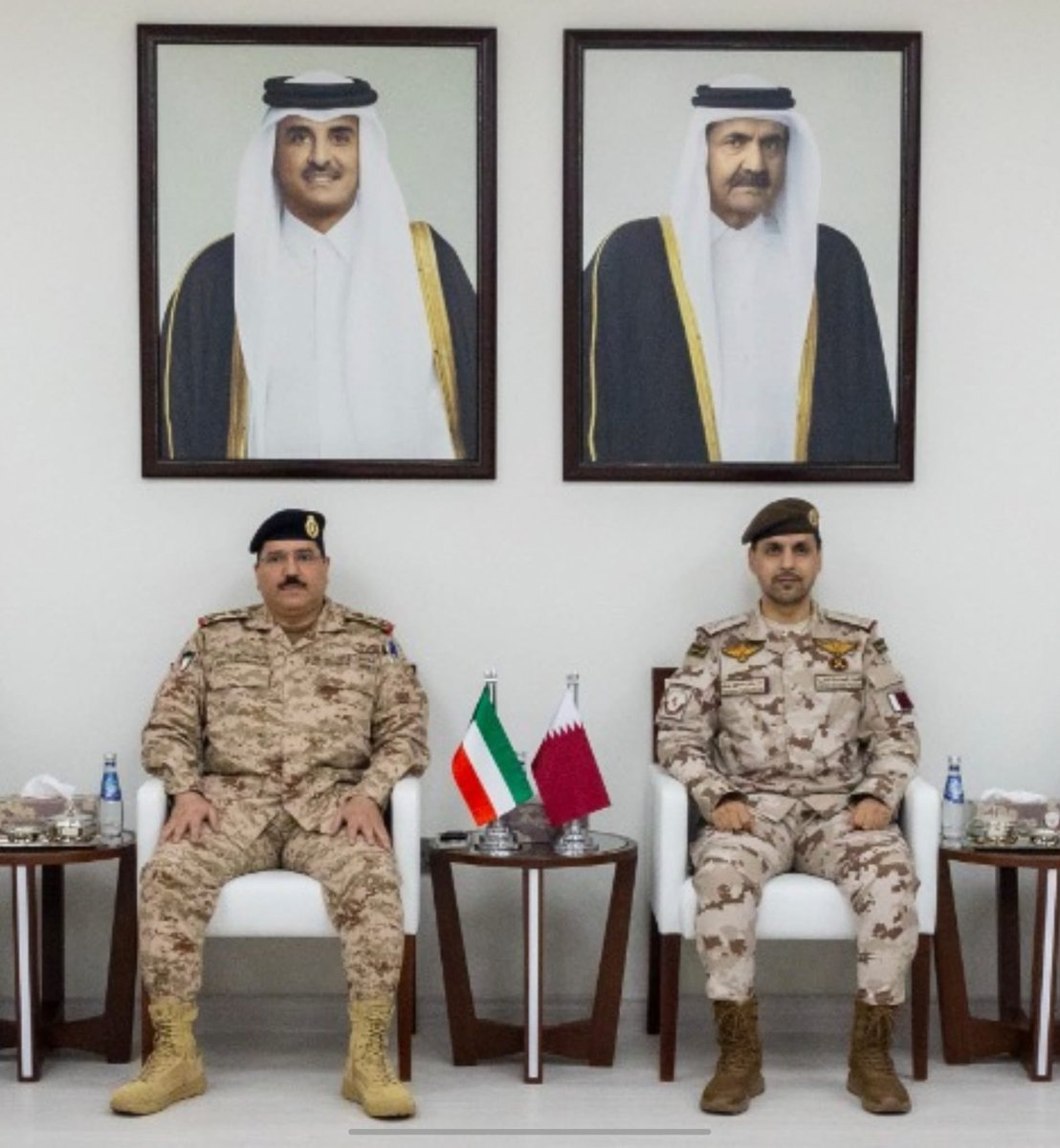 KuwaitArmyGHQ's tweet photo. قام رئيس هيئة الخدمة الوطنية العسكرية العميد الركن نايف فالح العازمي بزيارة رسمية إلى أكاديمية الخدمة الوطنية في دولة قطر الشقيقة، وكان في استقباله رئيس الأكاديمية العميد الركن سالم مسعود الأحبابي.

حيث تم خلال الزيارة مناقشة أهم المواضيع ذات الاهتمام المشترك، والاطلاع على المنشآت والمرافق التدريبية، والتعرف على البرامج المعتمدة لتأهيل المجندين، إضافة إلى بحث سبل تعزيز التعاون العسكري وتبادل الخبرات بين الجانبين الشقيقين.

حضر الزيارة الملحق العسكري الكويتي في دولة قطر الشقيقة العميد الركن هشام عمر الغرير وعدد من كبار الضباط القادة من كلا الجانبين.

#الجيش_الكويتي