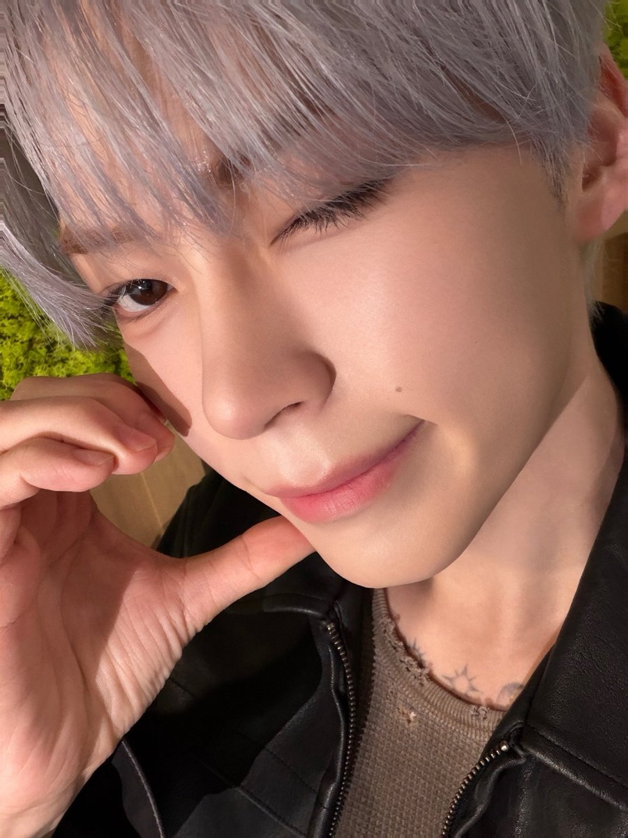 sunghanbin_twt's tweet photo. [📸]
2026.10.16
SBS 파워FM ‘웬디의 영스트리트’

#성한빈 #SUNGHANBIN
#DEAD_ALIVE #UNDEAD https://t.co/e9azOOrqee