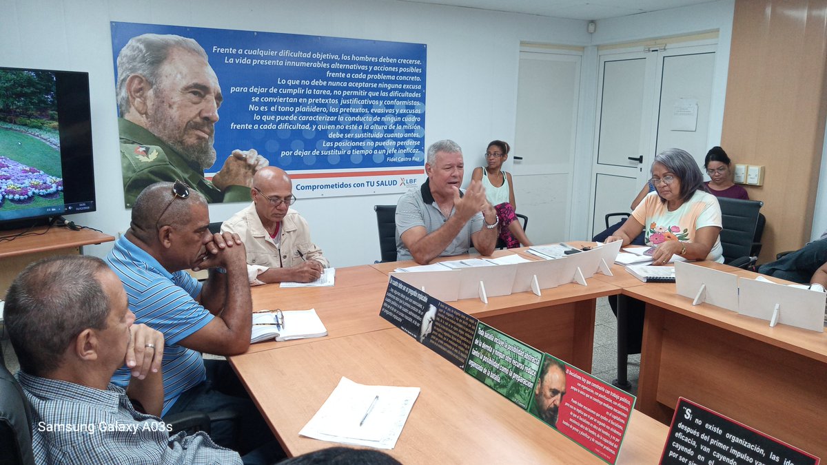 isabel_silega's tweet photo. En el Laboratorio Farmacéutico Oriente #SantiagoDeCuba, se desarrolló el consejo de dirección ampliado, espacio dedicado a evaluar la efectividad del control interno, el enfrentamiento al delito y la preparación por el Día de la Defensa. https://t.co/WK5KrJkOEW
