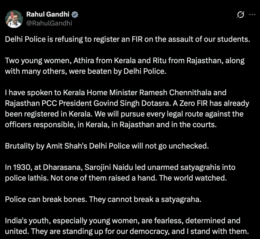 thewire_in's tweet photo. Brutality by Amit Shah's Delhi Police will not go unchecked: LoP Rahul Gandhi (@RahulGandhi)

Live updates: https://t.co/TYV40G47EB https://t.co/TQaOay6SnX