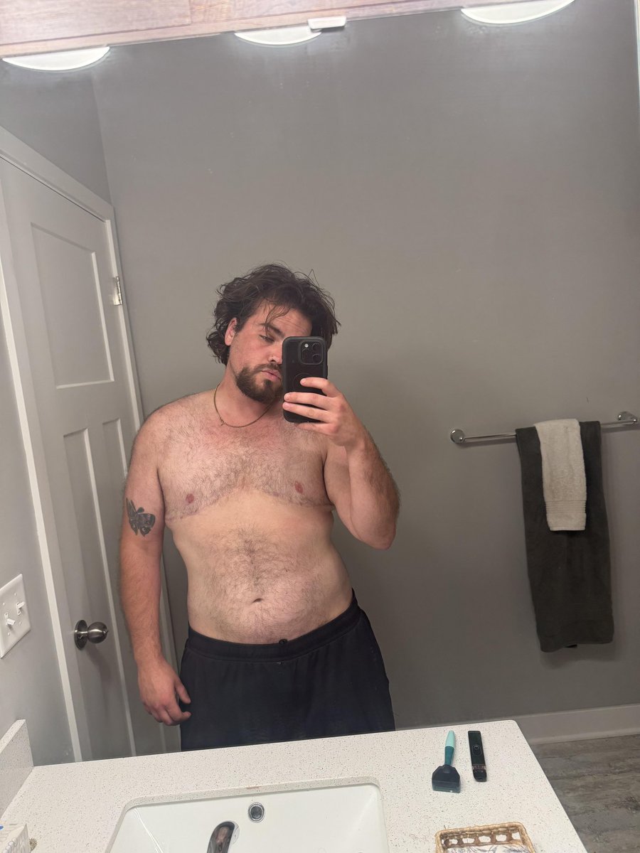 miffythegamer's tweet photo. TERFs want trans men in the hospital bed next to them. https://t.co/f7wRINXTY1