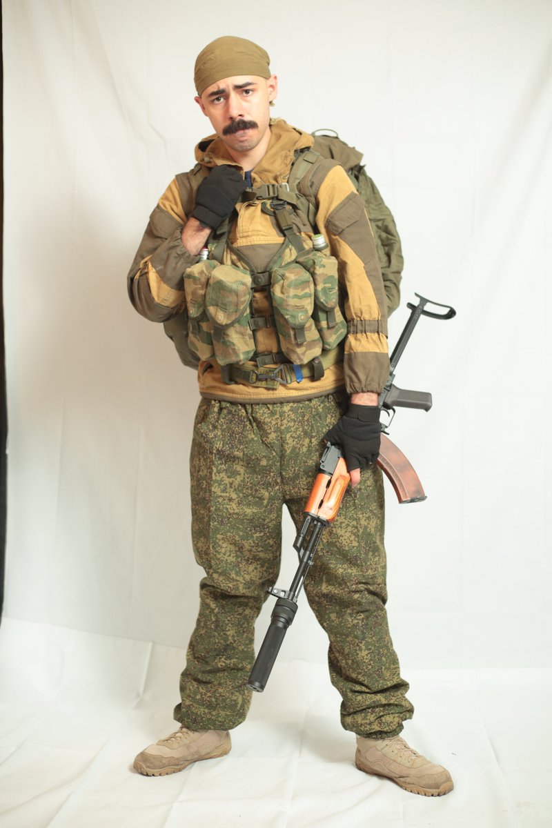 schrondonowitz's tweet photo. AKMS, FN MAG, M16a2, FAL https://t.co/Aht6RLdA1t
