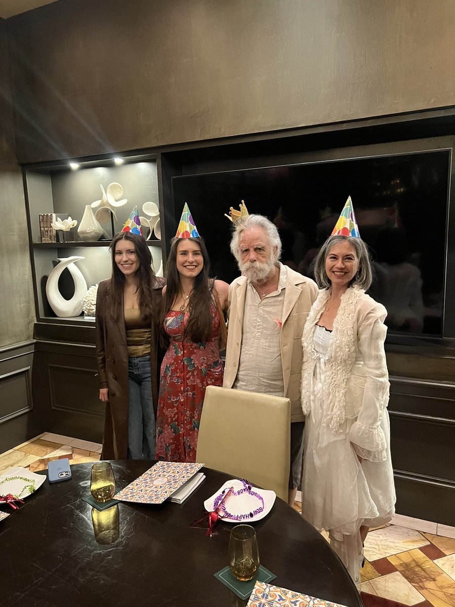 BobWeir's tweet photo. Happy Birthday, Bobby ♥️ Missing and Loving You Always https://t.co/JzGMz4af7c