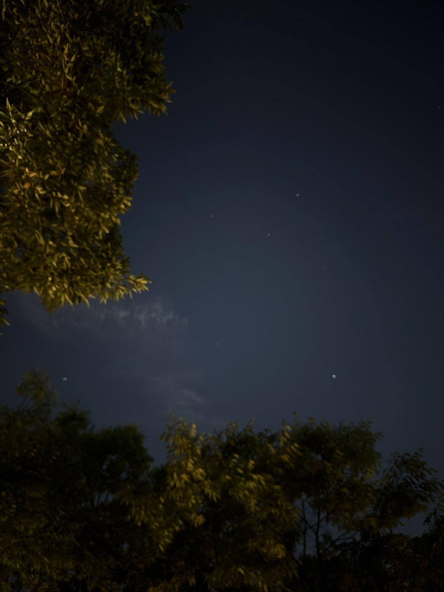 mmcc_08's tweet photo. 부처님~~ ㅈㅂ 대학교 가게 해줘용~~
재수생+n수생 ㅎㅇㅌ하시고~~~
수능때 찍을 번호 추천받아요 https://t.co/OvharIT2t7