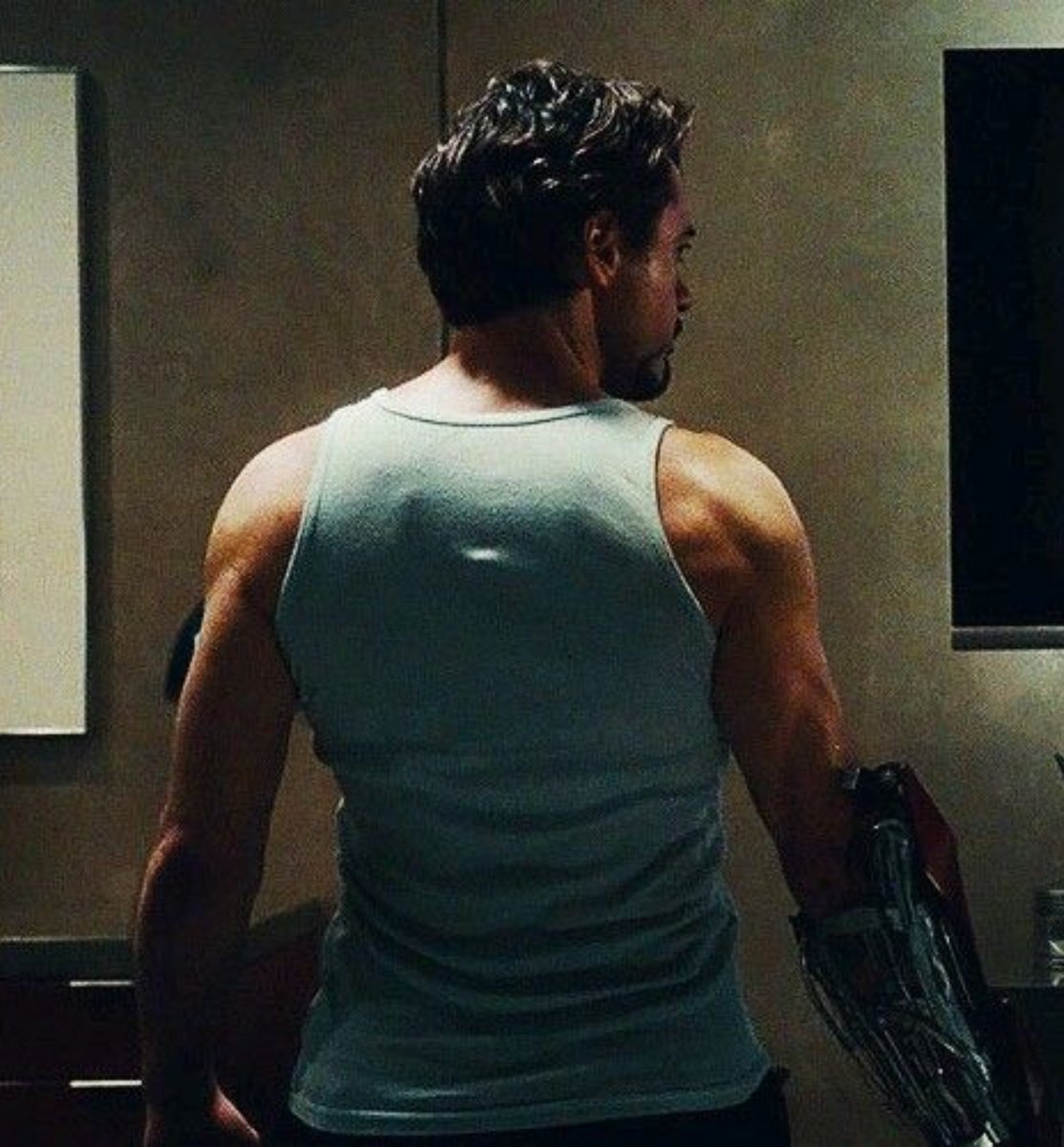 gutsy_lola's tweet photo. the waist                             the waist grabber https://t.co/BHGlhzsZZO