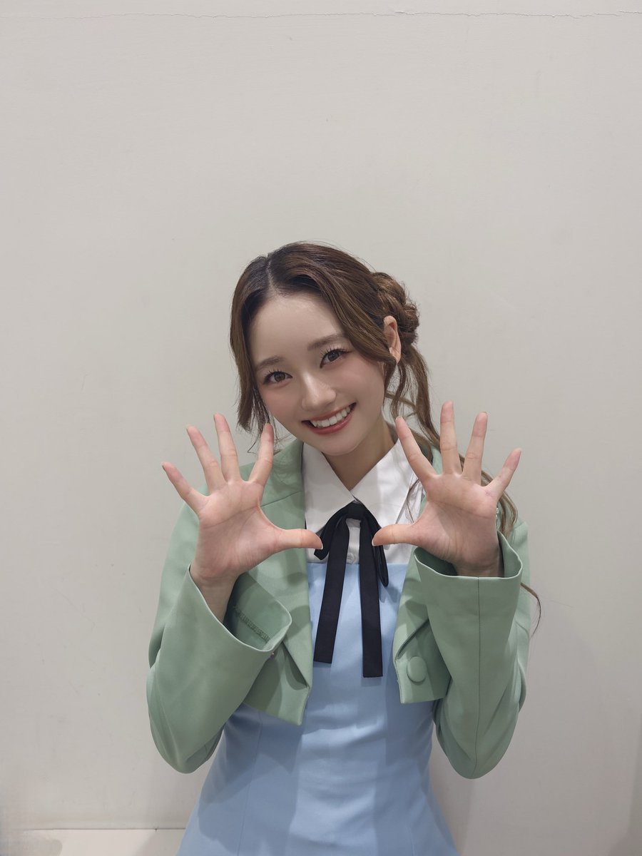 miyu__fukushima's tweet photo. 明日は📢
Major 1st Single「Be The One」
発売記念イベントがあります！

🌟ダイバーシティ東京プラザ
1⃣部12:00 Be The One衣装🩵
2⃣部15:00 初期黒衣装🖤

2部制で衣装が変わります😉
初めてのリリイベ会場がダイバーシティ東京プラザでした❣
思い入れのある会場です！

お待ちしてます❤‍🔥 https://t.co/ZeQWJ0gbmt