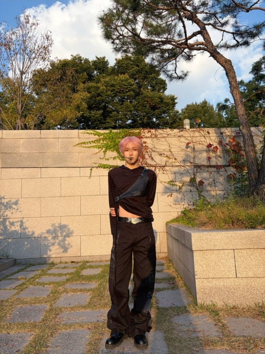 hwsmalu's tweet photo. twink maldito, fica só me atentando https://t.co/OTk8dsJL2c