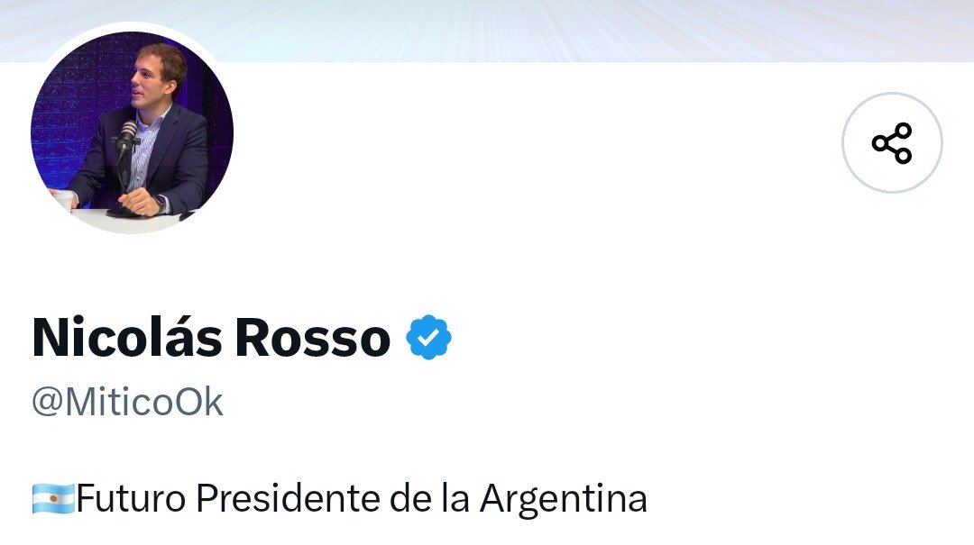 M____A_____F's tweet photo. @MiticoOk Futuro Presidente. Si, eso dice en su Bio. https://t.co/UpRzB16WtT