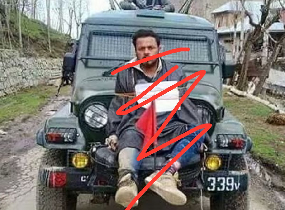 NashuBR's tweet photo. Life of Every kashmiri 
>born  
>Baap sells shawls in Bihar,UP 
 >we wuzz cvckmiri Saar, not Indian 
>comes to study in mainland, gets बीटिंग by Bihari for supporting Pak  cricket 
 >goes back Kashmir, see Bihari soldiers 
> his s!s hugs, befriend, date a Bihari.
 >gets generational PTSD