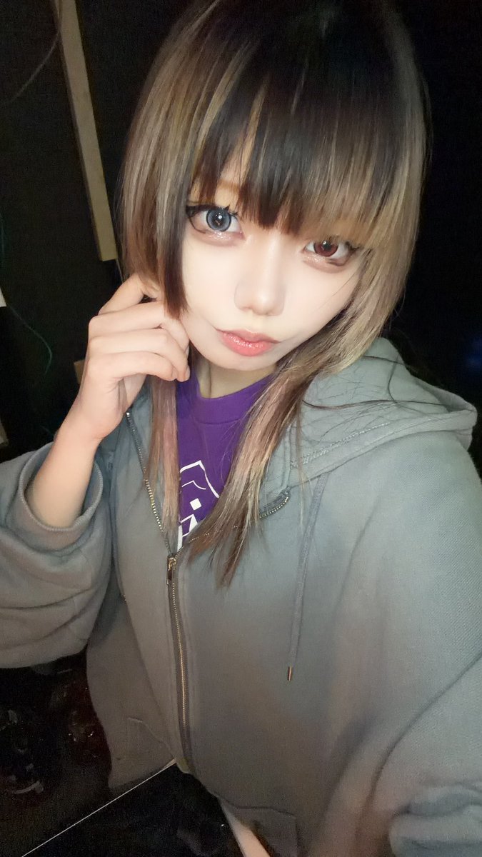 siroooo_v_v's tweet photo. 寒いですお酒を飲ませてくだちゃい

#すすきの #コンカフェ #自撮り界隈  #いいね返し https://t.co/sVkz5ZOzCC