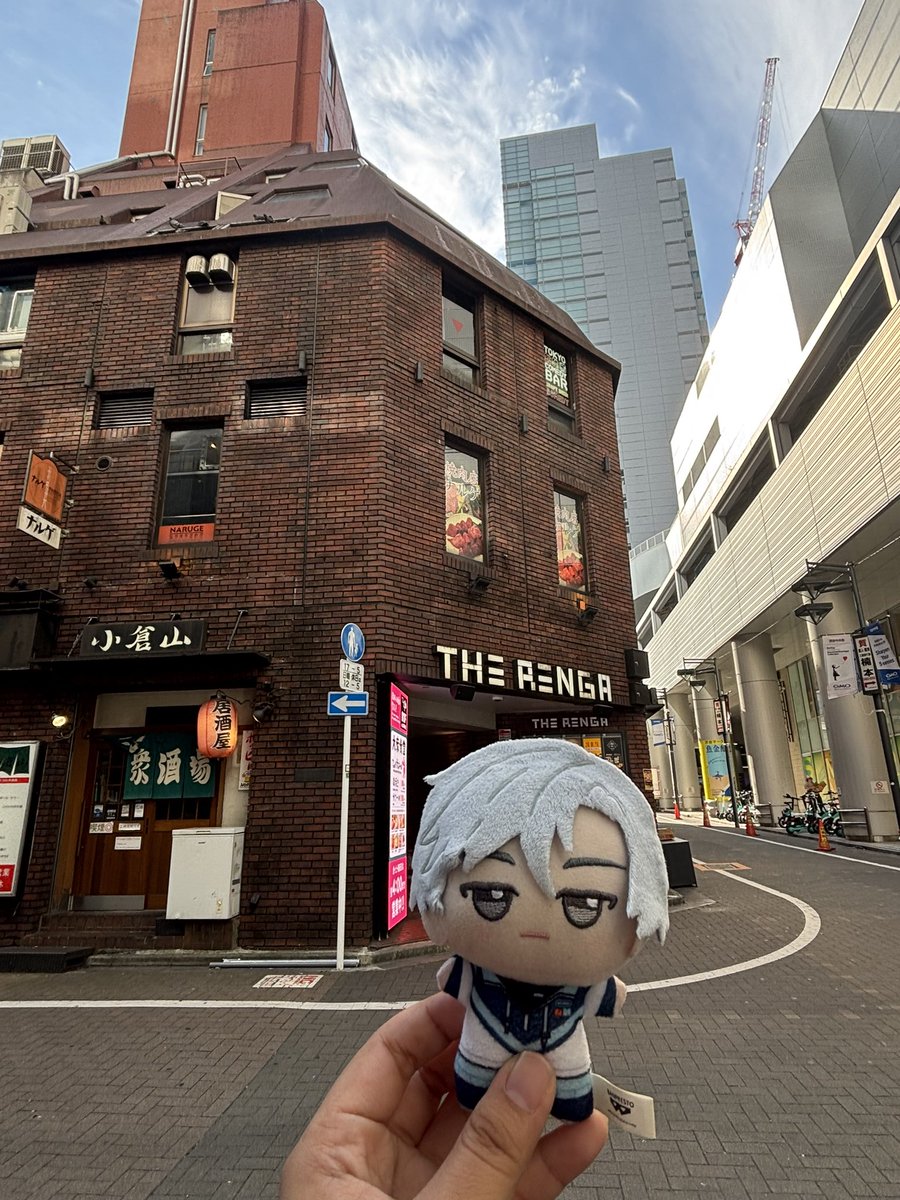 MIcrObunnyRIe's tweet photo. Yukikaze met Renga at Shibuya https://t.co/rvN7Pkz0Cv
