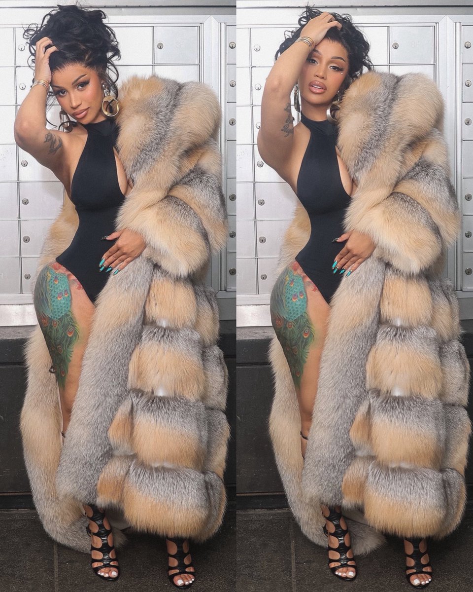cardilately's tweet photo. cardi b is so iconic. https://t.co/ethsspOma3