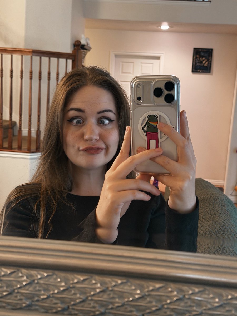 NoelWildxo's tweet photo. Silly face or opened wide? 👅 https://t.co/VVi9fIZAQG