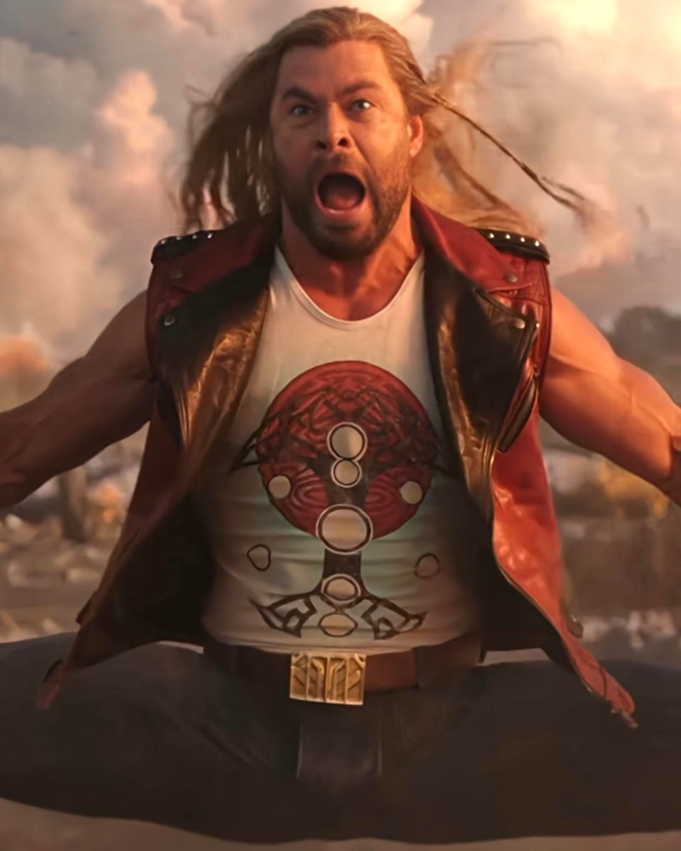 yowtfahhh's tweet photo. God of Thunder :

Treated by                           Treated by
Hollywood                           Bollywood https://t.co/SrB5er2GvL
