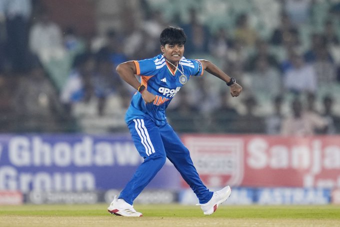 First over 🤝 First Wicket   Kranti Gaud with the breakthrough ☝️