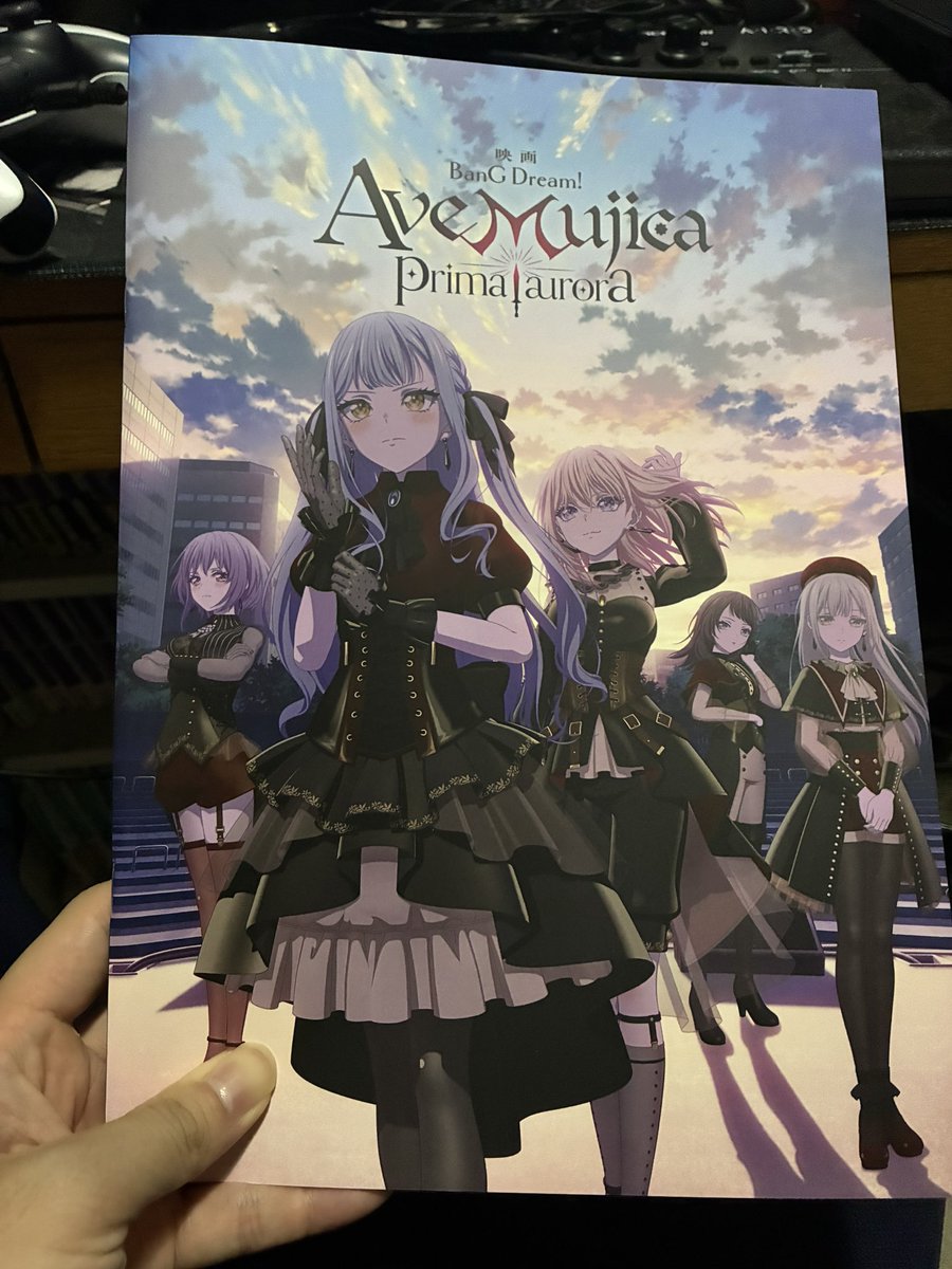 TSU8KI_'s tweet photo. Mujica映画行ってきた
新曲多くてびっくり
来週のライブが楽しみや https://t.co/oXnpqdHvUf