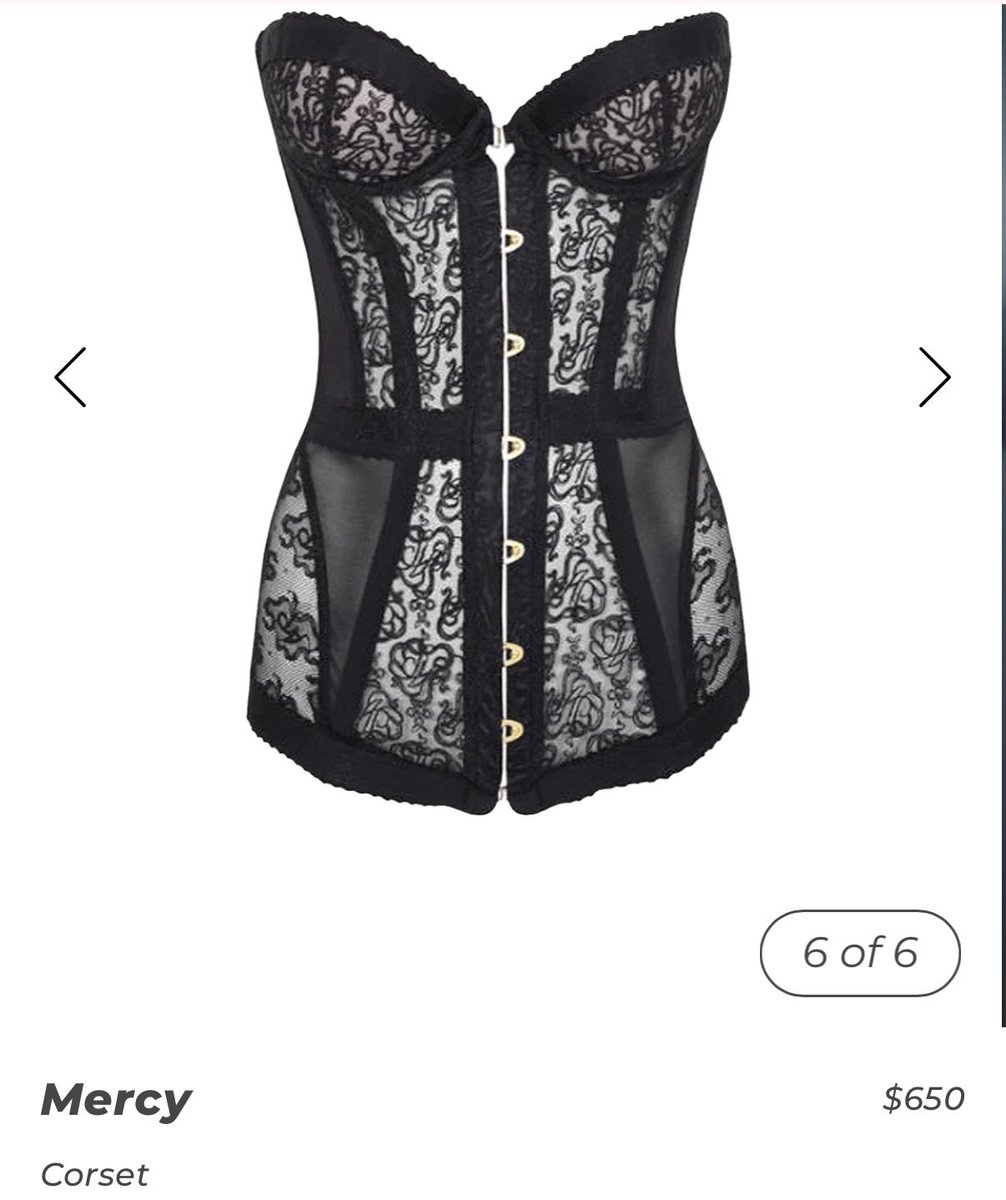 Darceeclaire's tweet photo. I think perhaps we need to crowdfund this beauty…I can’t stop thinking about it https://t.co/oUbvBk7Y9m