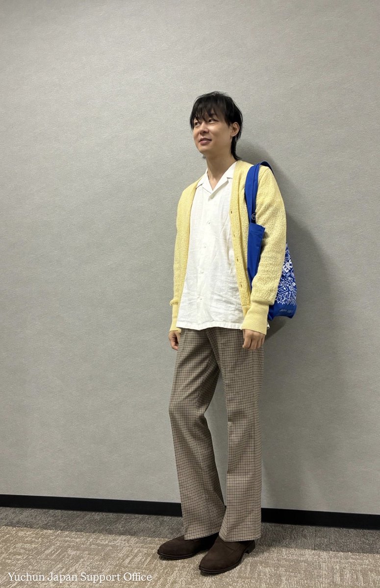 Japan_jp_office's tweet photo. 皆様、こんばんは🪐

本日より
《YUNIVERSE ファンクラブイベント》
オフィシャルグッズの発送が
スタートいたしました📦✨

順次皆様のお手元に
お届けいたしますので、
到着まで今暫く楽しみに
お待ちください🩵

そして、明日19時には
素敵なお知らせをさせていただきますので
よろしくお願いいたします✨

皆様、素敵な週末をお過ごしください🍀