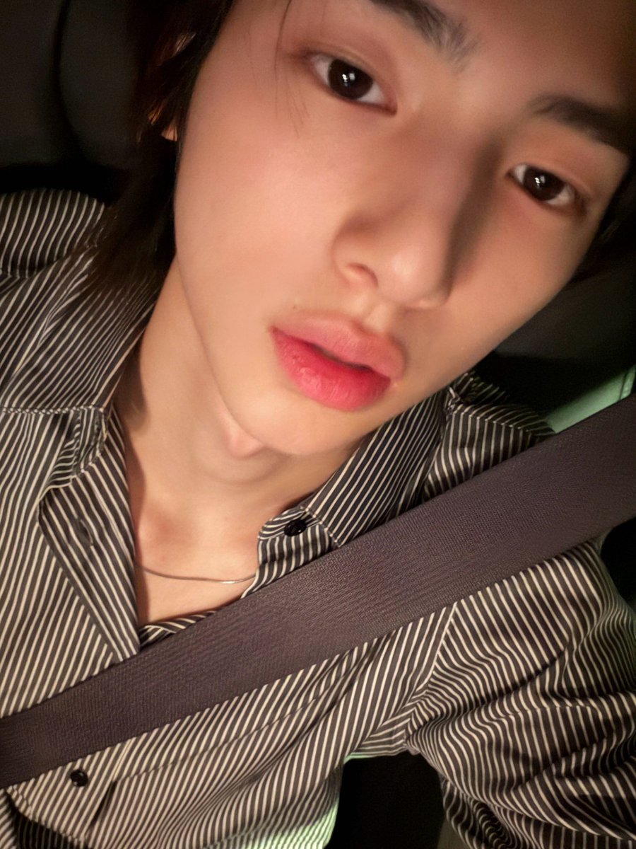 blushhaute's tweet photo. Time to go homeee!! You did so great this week, Jace (pat pat) 🥺 Happy weekend, guys! Enjoy your rest <3 https://t.co/eRnLFGpcIj
