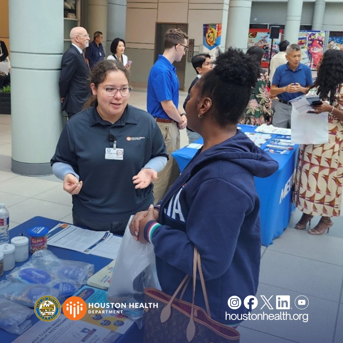 HoustonHealth's tweet photo. Keeping Houston’s pipes flowing starts with community education! 💧 Our FOG Program connected with Southwest Houston businesses and residents to share tips on preventing sewer overflows. Want a FOG outreach session? Email "publicoutreach@houstontx.gov". https://t.co/tmeSsq5cDr