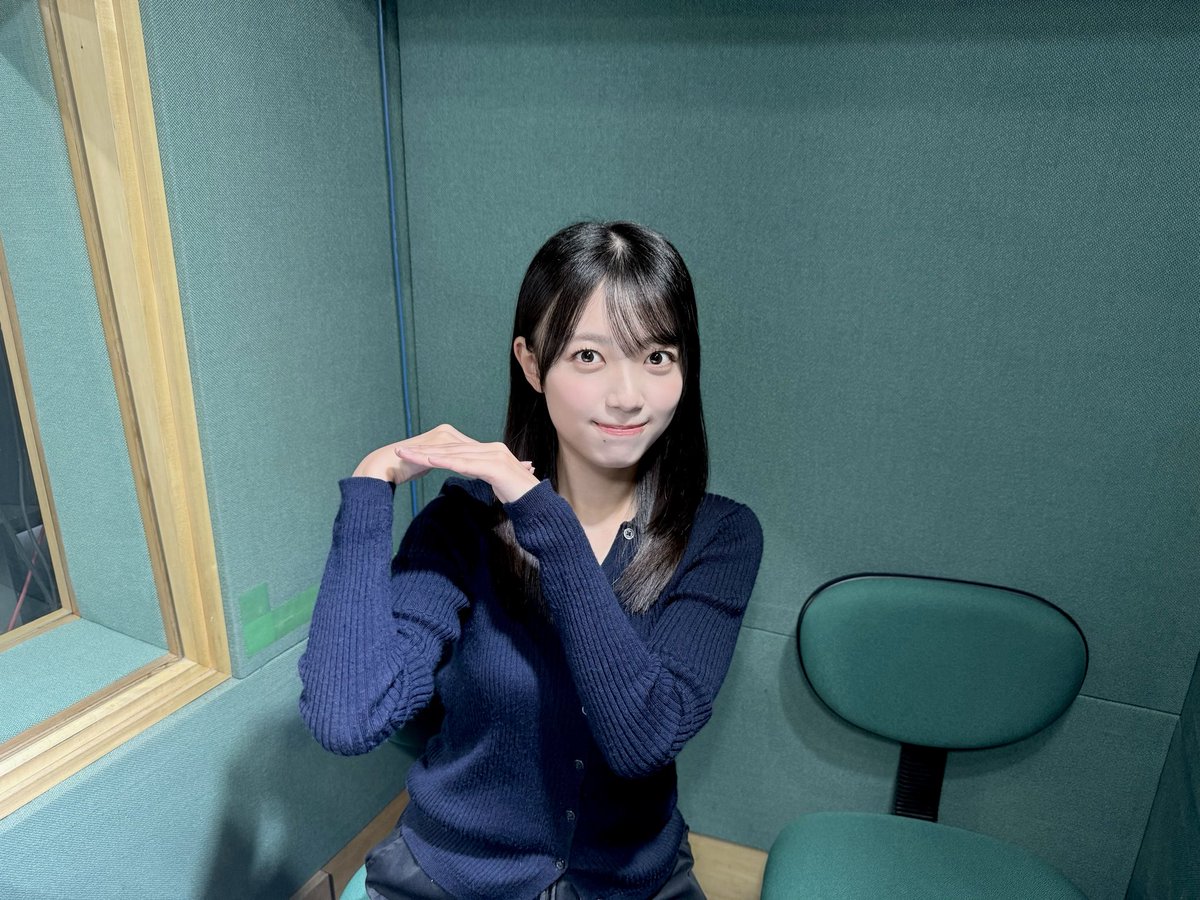 hinatazaka46's tweet photo. 明日10月17日(土)8:30～
エフエム山陰「日向坂46 平尾帆夏のひら砲らじお」に

#平尾帆夏 がレギュラー出演いたします⛵📻

ぜひお聴きください☀
https://t.co/NTGXjEF7QG

#ひら砲らじお
#日向坂46 https://t.co/MIS86XYnBM