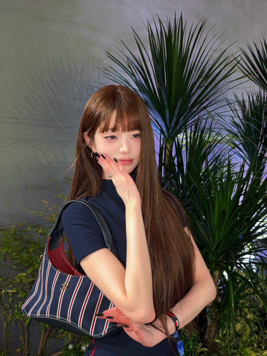 eternal1young's tweet photo. 계속되길…………. https://t.co/H5HIr6B6l8