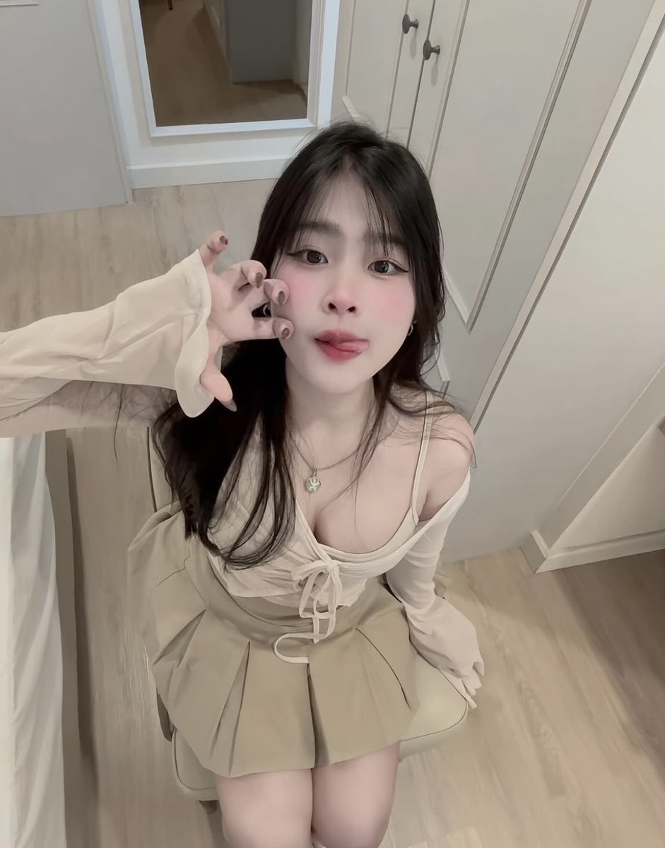 tobinjinaz1982's tweet photo. มาดูแมวที่ห้องเรามั้ย 🐱💕 #ระยอง #มาบตาพุด #ห้วยโป่ง https://t.co/wRUHtUf6m5