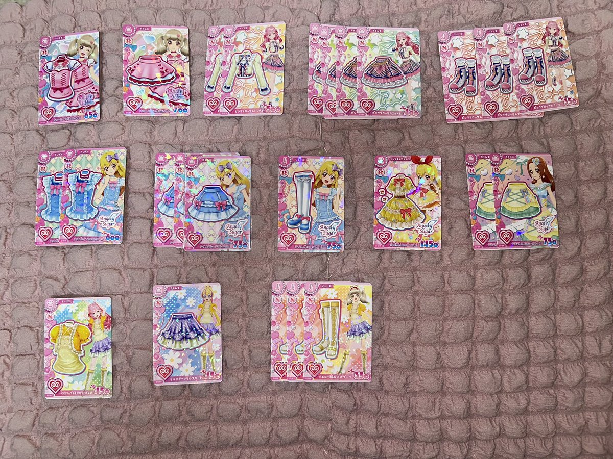 emumu_0401's tweet photo. アイカツアンコール 交換 譲渡

求⇒画像１枚目
譲⇒画像2～4枚目

郵送 or 三ノ宮 手渡し希望🙌🏻

切実に交換求めていますのでお気軽にお声掛けください🙇‍♀️🍀 https://t.co/7lUwpFS44x