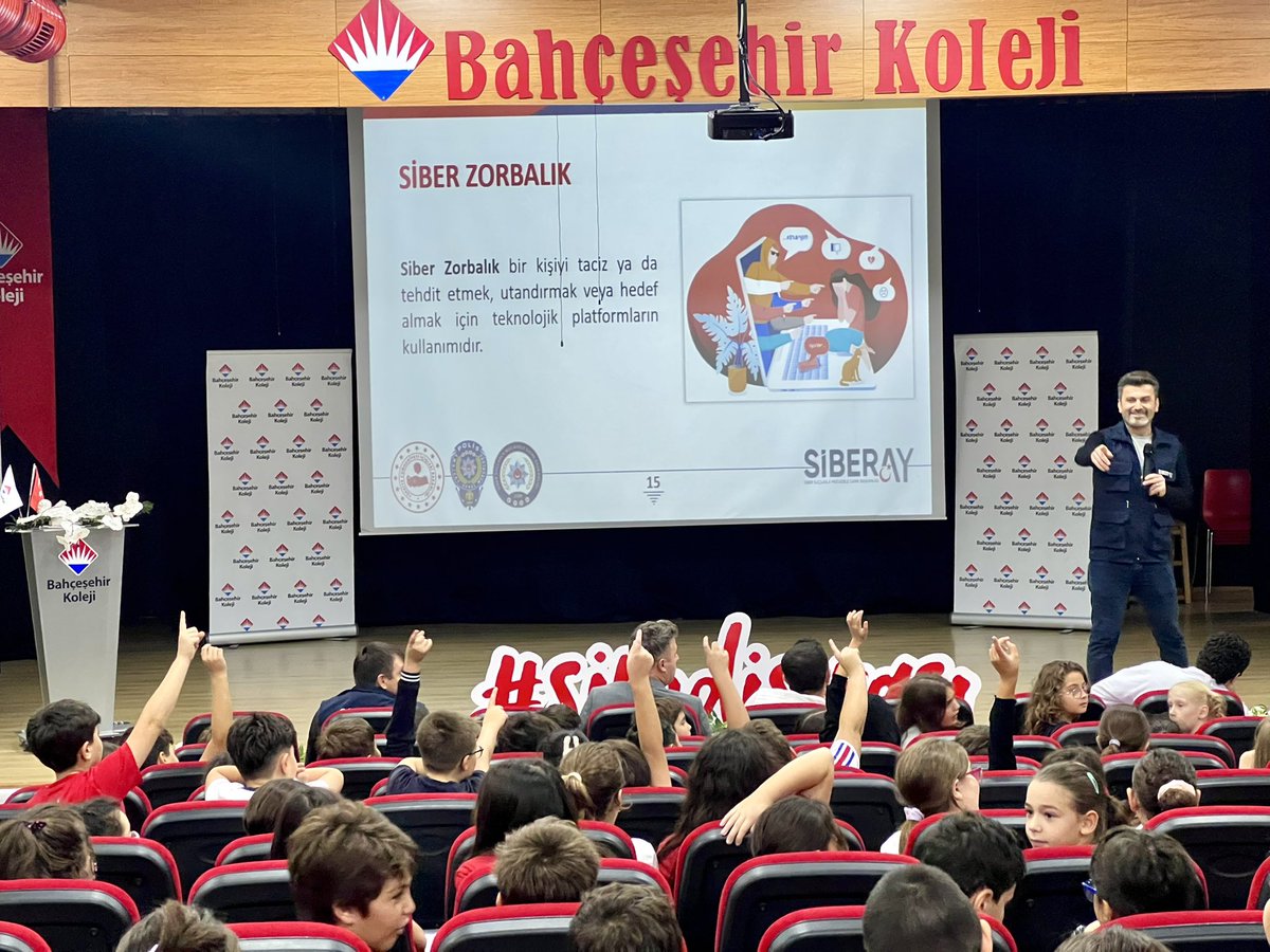 BahcesehirOrdu's tweet photo. 🔐 CodeWeek Etkinlikleri Kapsamında Siber Güvenlik Semineri 💻
Ordu İl Emniyet Müdürlüğü Siber Suçlarla Mücadele biriminde görevli emniyet personelinin katılımıyla öğrencilerimize yönelik siber güvenlik semineri gerçekleştirdik.👏🏻
#CodeWeek #SiberGüvenlik https://t.co/GHGMs9aFFq