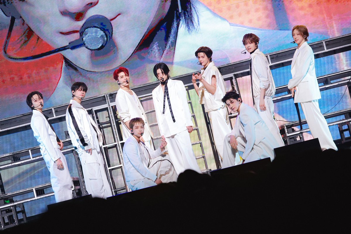 oricon's tweet photo. &amp;TEAM、史上最多都市・最多公演数のツアー
『2026-2027 &amp;TEAM CONCERT TOUR 'Mark on You'』が開幕✨
⠀
JO初主演映画『ワンダンス』の主題歌「For us」
ステージ初披露♪
⠀
🔻ライブレポート
https://t.co/a7Tr1C7GZq
⠀
#MARK_ON_YOU
#andTEAM https://t.co/J2sfrBLFCG