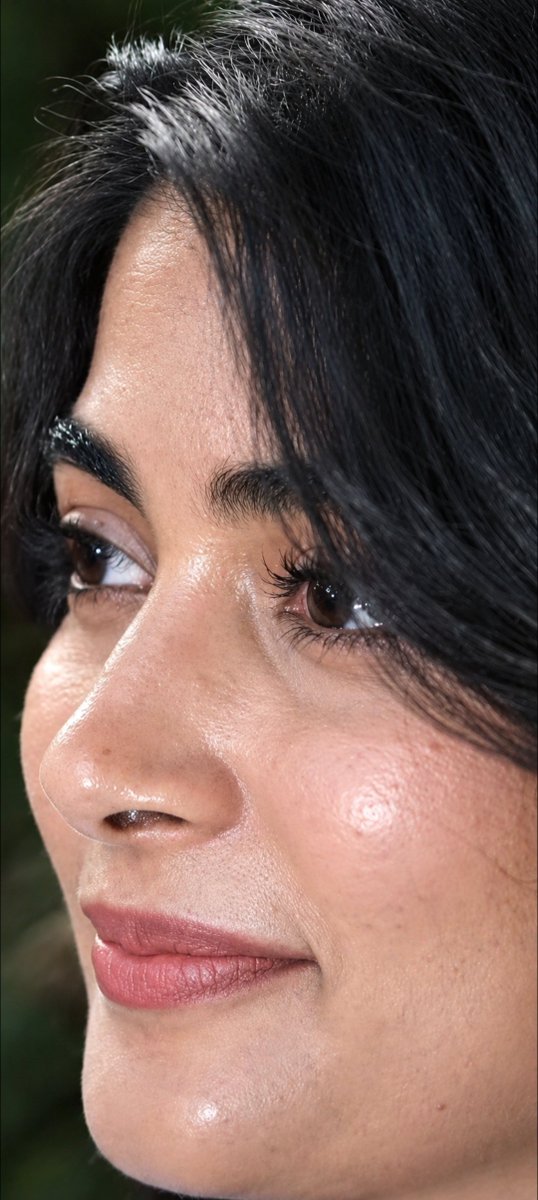 Poojahegde1310's tweet photo. Be Honest, Pooja Hegde Fans! 🔥 Which Detail Makes Pooja Hegde’s Nose So ATTRACTIVE? 🥵
#PoojaHegde @Poojastann @PoojaHegdeTFC 
Vote and Why? Explain in the comments 👇 https://t.co/xXkjUivpw3