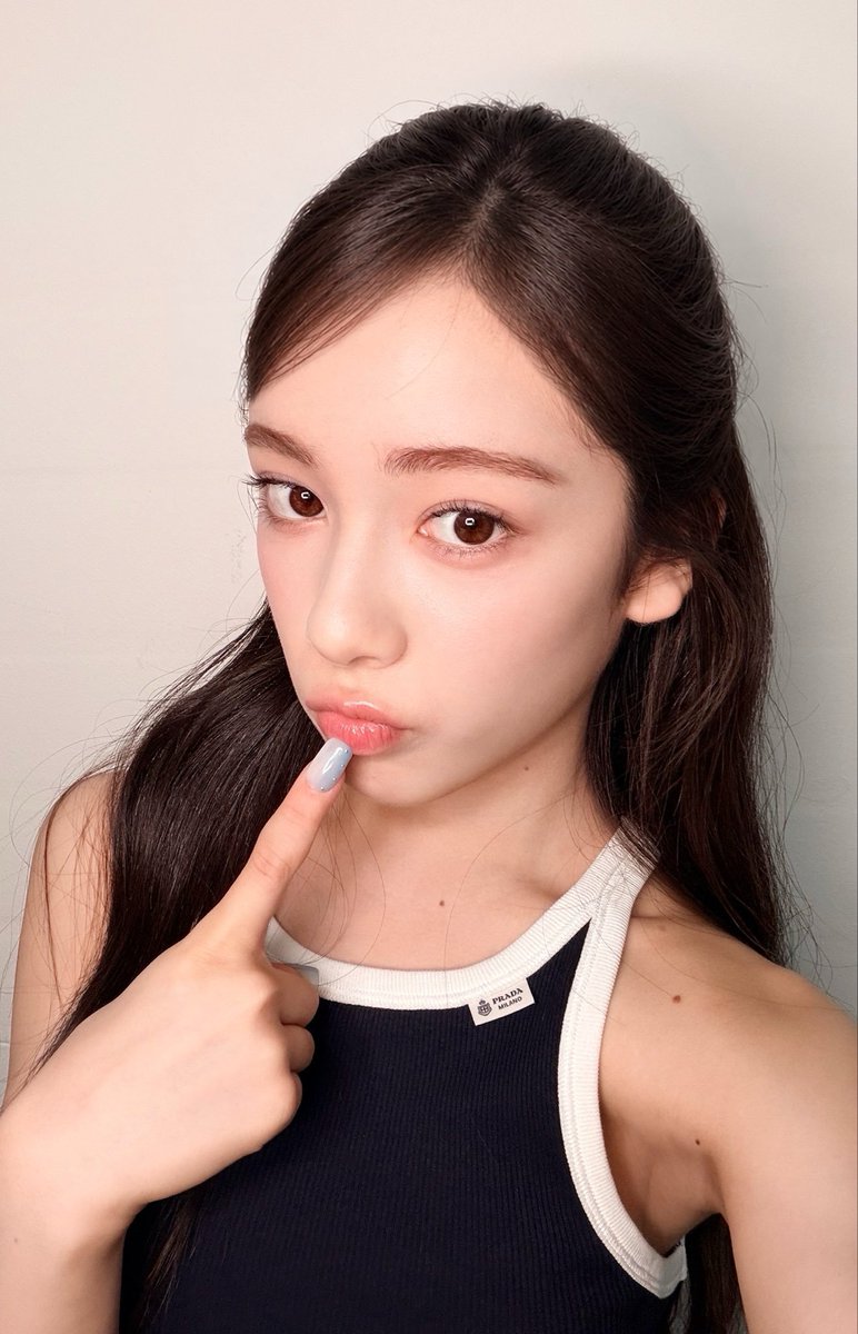 ggurrrm's tweet photo. 아깅이 셀카 더줘....더피료해 자컨두 앨범두 언넝 보고십다ㅜㅜ😇😇😇😇😇 https://t.co/jj4DhubRoX