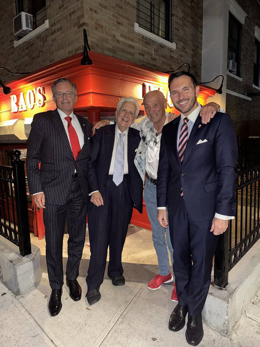 MikeCrispi's tweet photo. Great to have dinner last night at the legendary Rao’s in an East Harlem, New York! 

Some great New Jersey representation was in the house. Big things are cooking, and I’m not just talking about the meatballs! https://t.co/8lOvBI0sUO