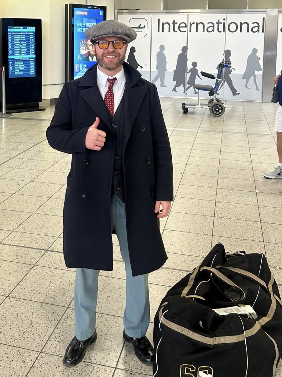 SwinWildcats's tweet photo. ✈️ HÖÖGY HAS LANDED! 🇸🇪🐾

Wildcats Legend Jonas Höög is back in the UK and ready to hit the ice for our 40th Anniversary Legends Game tomorrow night!🏒🔥

🎟️ Secure your tickets: https://t.co/yvPUt4KK7G https://t.co/2OBeZn7nIN