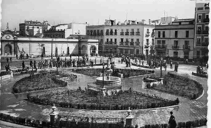 MusaeSL's tweet photo. volviendo a crear la Plaza de la Encarnación en la zona comprendida entre la desembocadura de Puente y Pellón y el frontal del mercado tras el ensanche.
5/6 https://t.co/HNGfIlLSe6